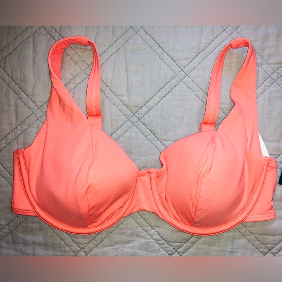 Roxy bikini top (updated sizes!) - Picture 2 of 4